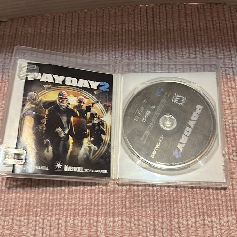 PS3 Payday Game with Heist Theme - Picture 3 of 4